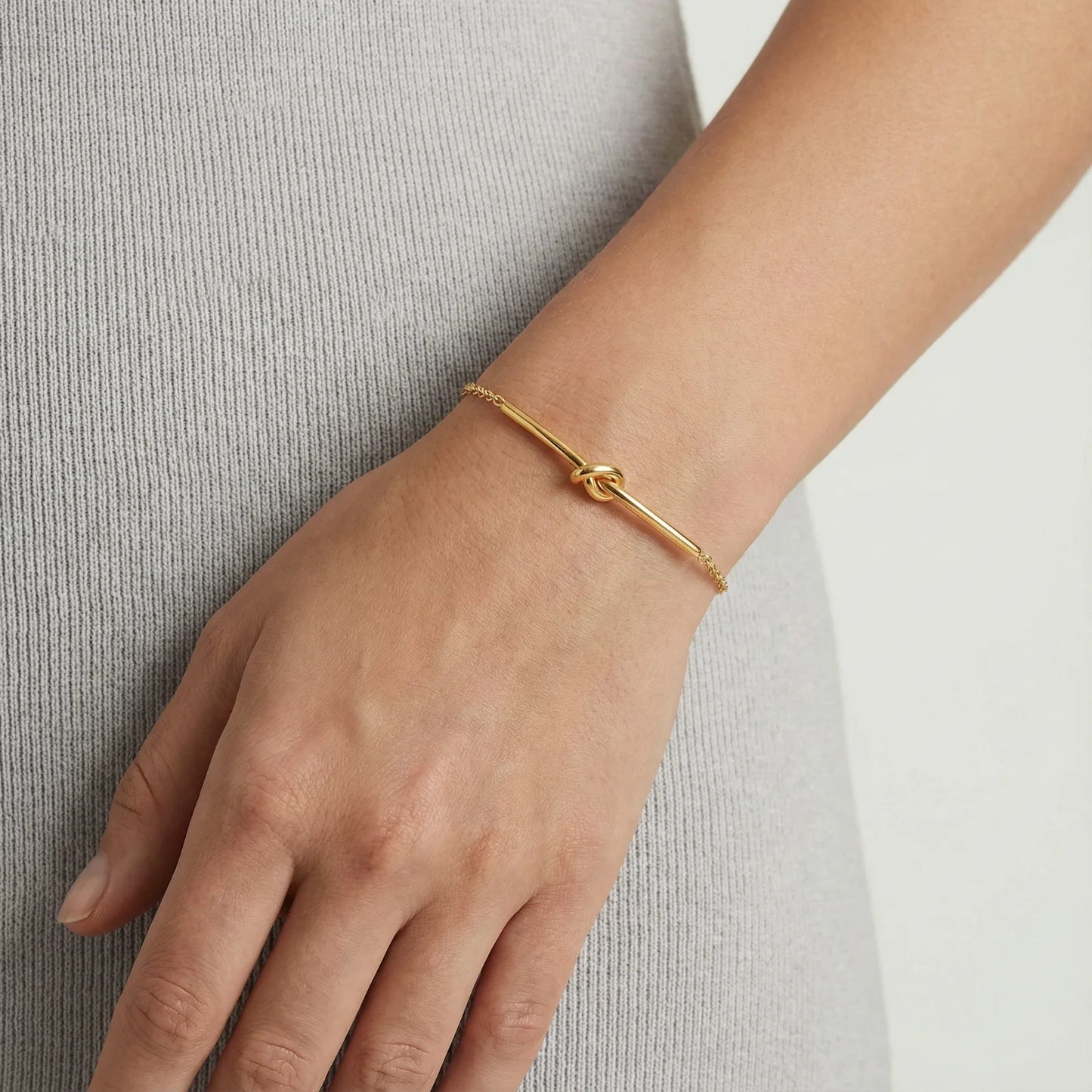 Twisted Knot Bar Bracelet - Starzzyco