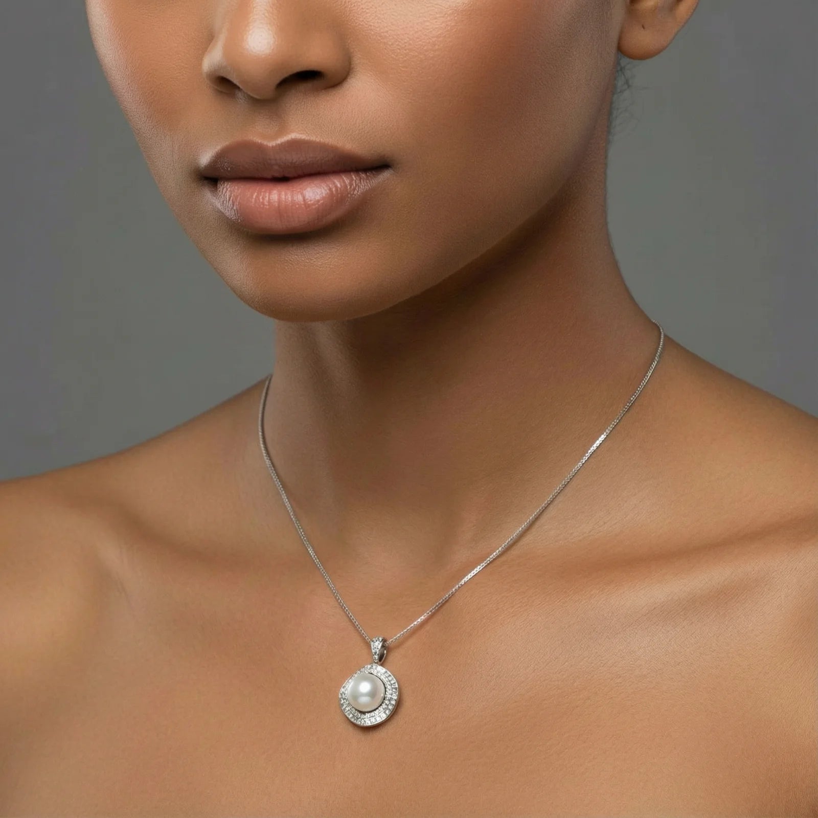 Halo Pearl Statement Necklace - Starzzyco