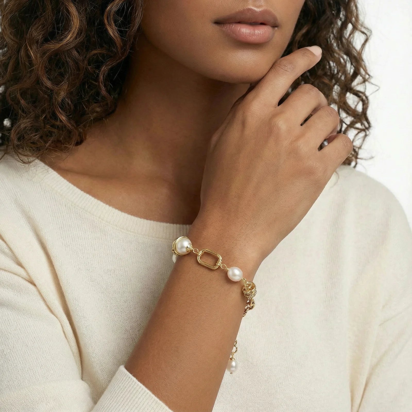 Golden Pearl Chain Bracelet - Starzzyco