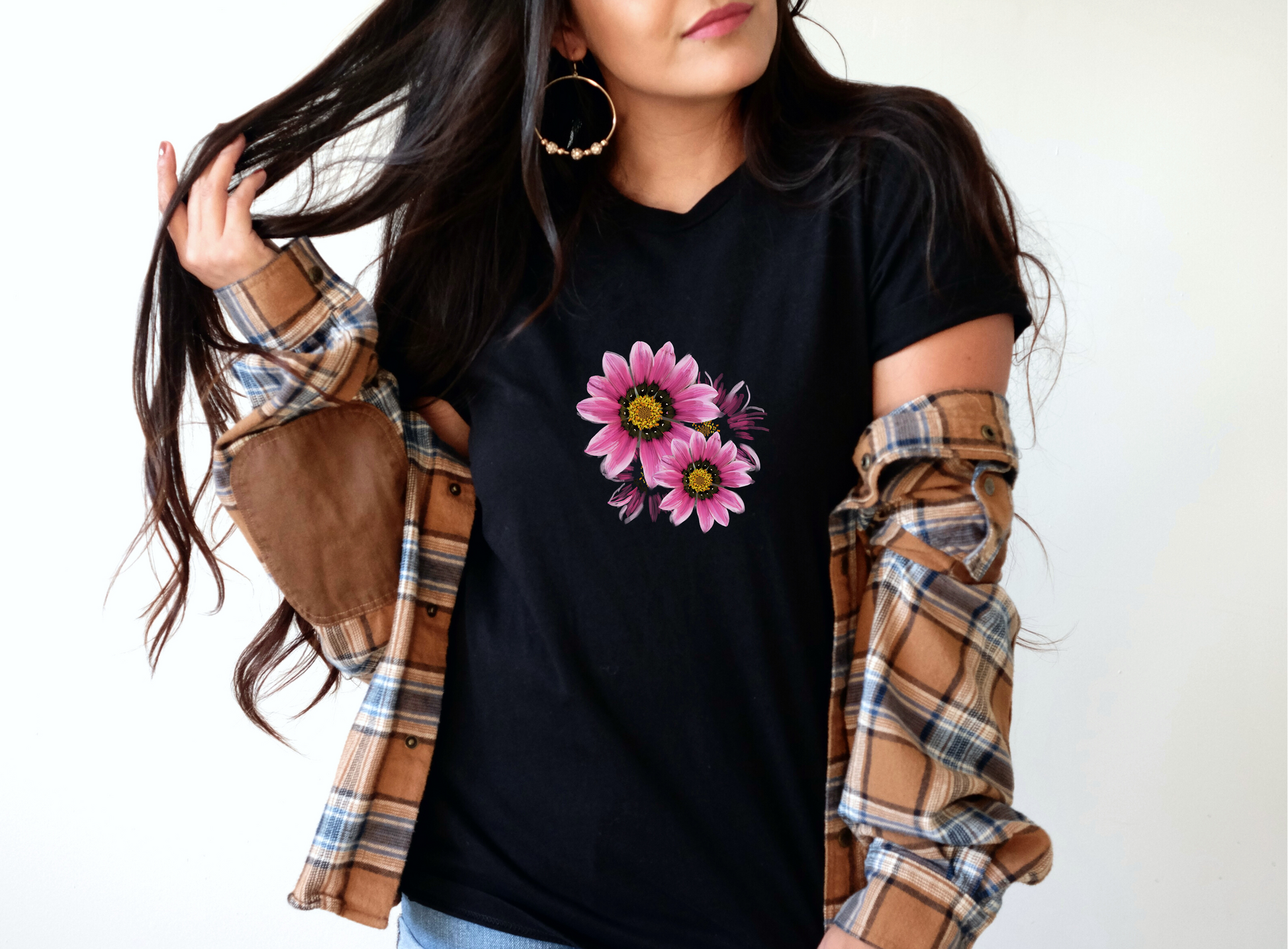 Pink Wildflower - Women's Graphic Tee - Starzzyco