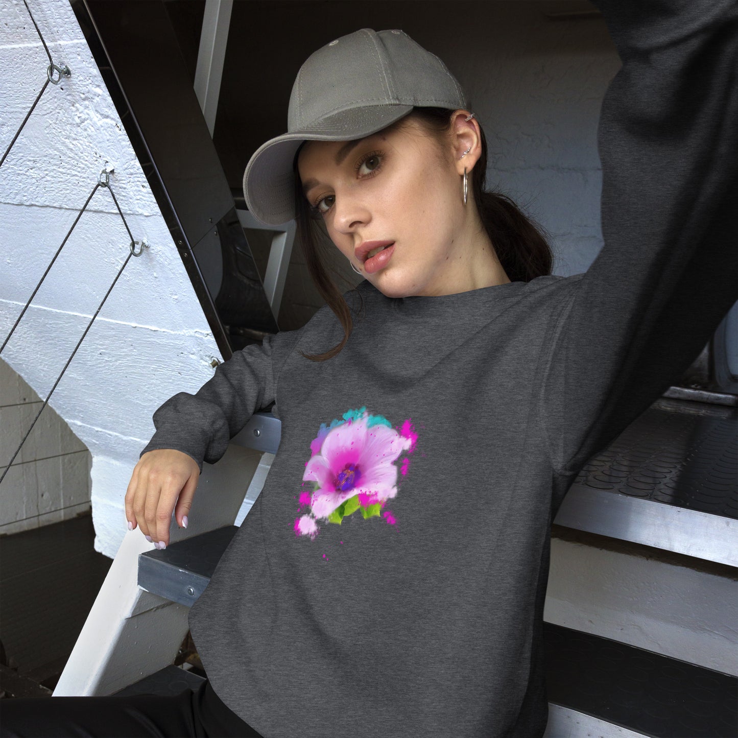 Light Pink Bloom - Sweatshirt - Starzzyco