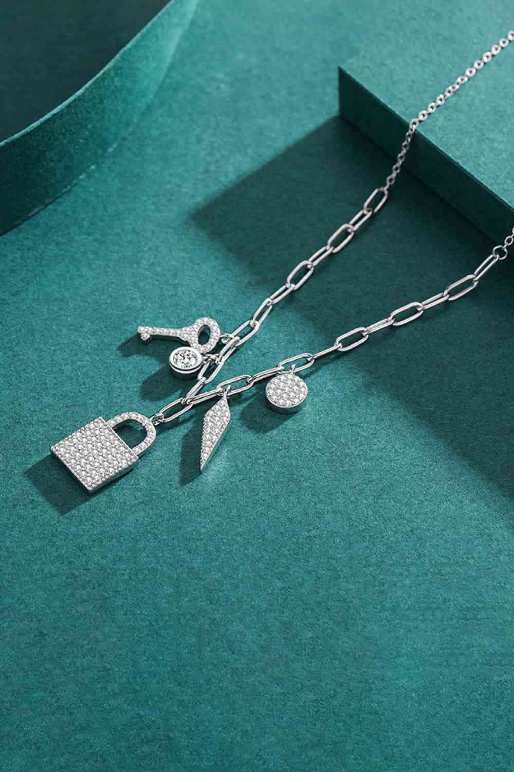 925 Sterling Silver Lock & Key Zircon Pendant Necklace - Starzzyco