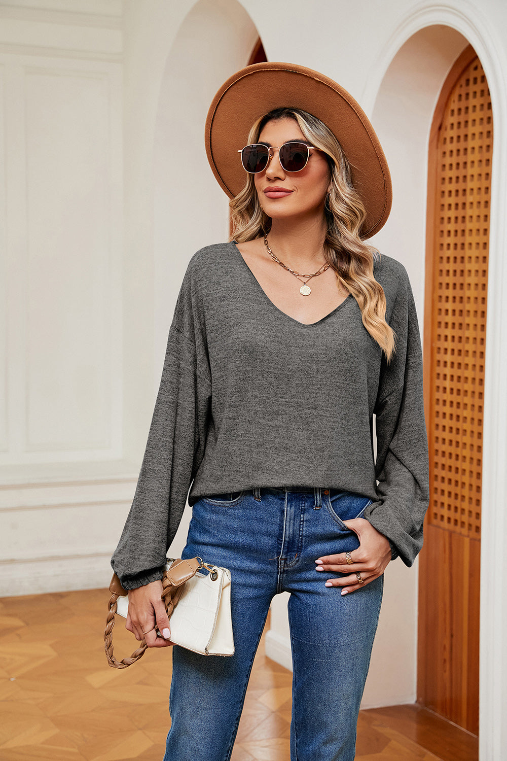 V-Neck Long Sleeve Top - Starzzyco